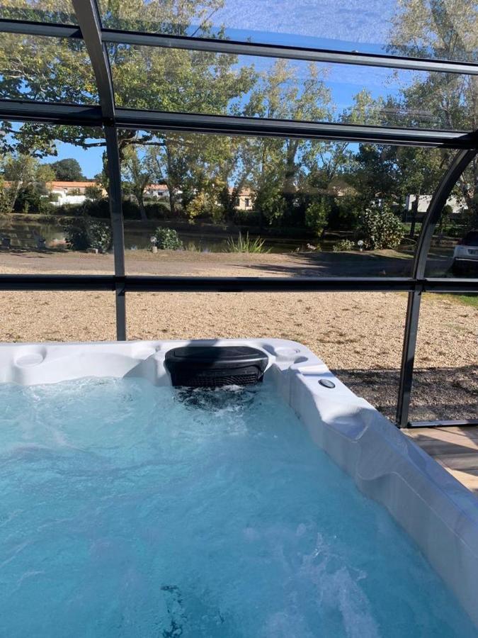 Maison Avec Jacuzzi Proche Plages Avrillé Zewnętrze zdjęcie