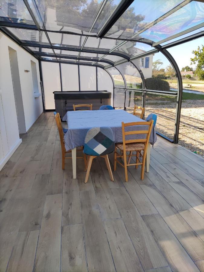 Maison Avec Jacuzzi Proche Plages Avrillé Zewnętrze zdjęcie